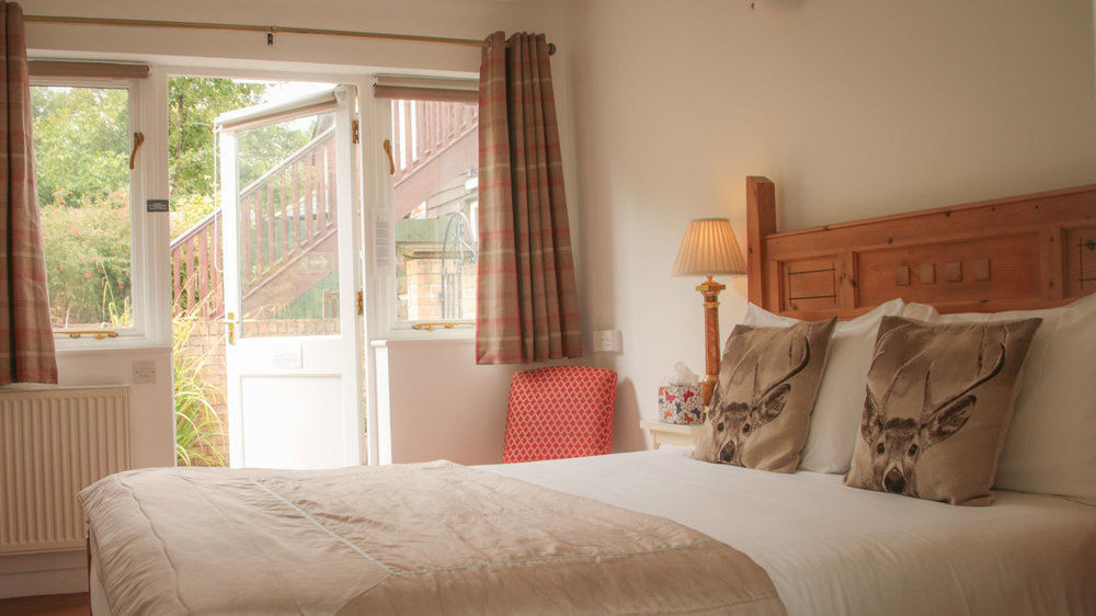Cottage Lodge Hotel Brockenhurst Bagian luar foto